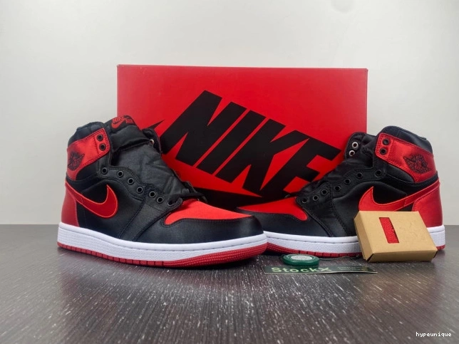 HYPE OG WMNS Satin Jordan FD4810-061 High Air 1 Bred 0728